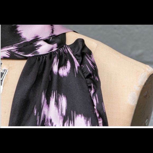 Tuleh Silk Dress - Picture 4 of 8